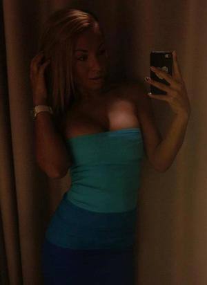 Meet Lorraine (20) from Illinois | No-Strings Adult Dating