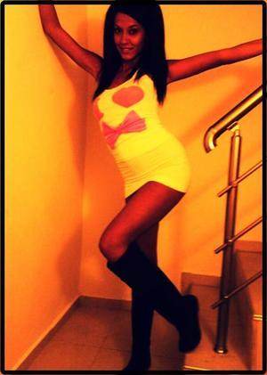 Photo of Rocio (25) from District Of Columbia dating profile