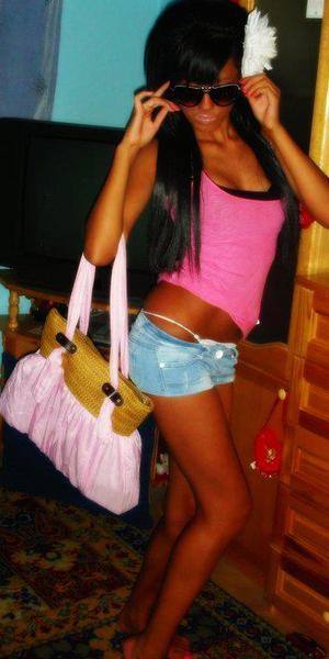 Aniya, 26, Wisconsin | Younger Adult Woman Seeking Older Men