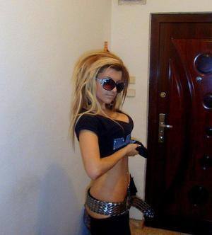Meet Courtney from Washington (27) | Discreet Adult Dating