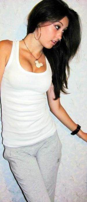 Photo of Candy (21) from Texas dating profile