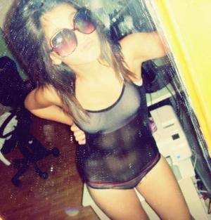 Alexandra (19) in Montana | Casual Dating with Older Men