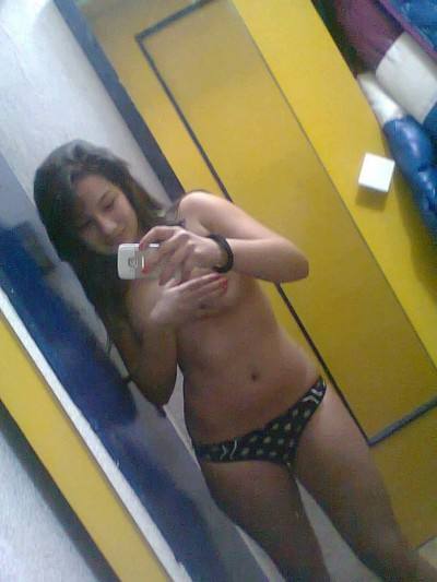 Felicia, 20 from Georgia | Older Men and Younger Women Dating