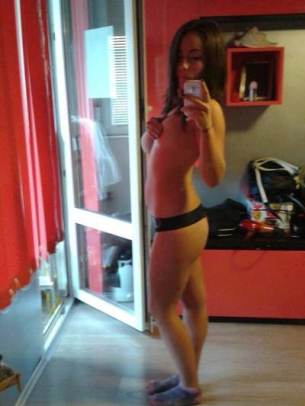 Melanie (29) in Tennessee, adult profile photo