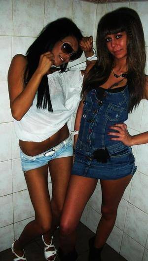 Yolanda, 19, Ontario | Nearby Adult Singles