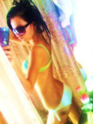 Adult dating profile photo of Caitlin (27) in Texas