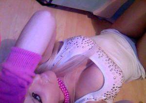 Local profile photo of Aisha, 24, in Kitchener, ONT