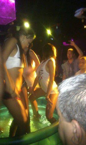 Lynsey, age 30, profile photo from Flower Hill, NY