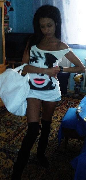 Chat with Nia (20) | Virginia Local Women