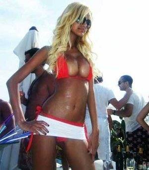 Photo of Nylah (29) from Peterborough, ONT dating profile