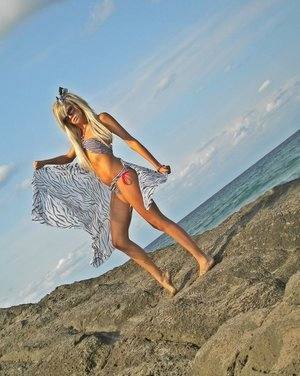 Chat with Annabel (26) | Texas Local Women