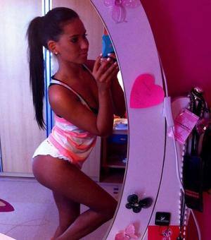 Chat with Sydnie (27) | Ontario Local Women