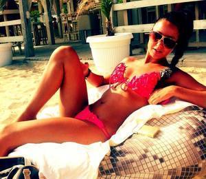 Chat with Zara (23) | North Carolina Local Women