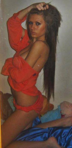 Photo of Mary (27) from Orlando, FL dating profile