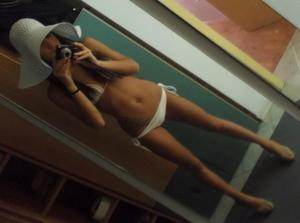 Abbey, age 18, local profile image in New York, NY