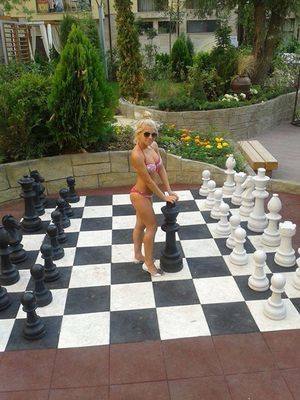 Caitlyn, 27, Minnesota | Nearby Adult Singles