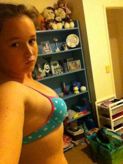 Meet local singles like Tawnya from Goldsboro, Pennsylvania who want to fuck tonight