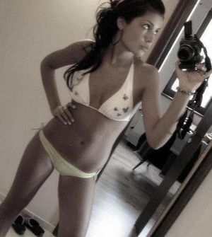 Remedios from Kaweah, California is looking for adult webcam chat