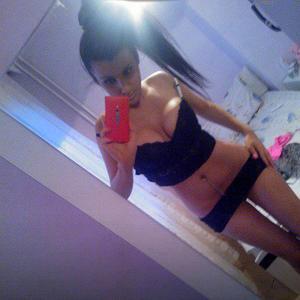 Dominica from Green River, Utah is looking for adult webcam chat