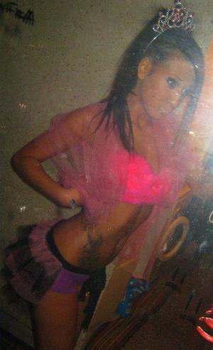 Mariana from Sand Point, Alaska is looking for adult webcam chat