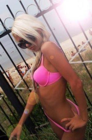 Shelia from Bay Saint Louis, Mississippi is looking for adult webcam chat