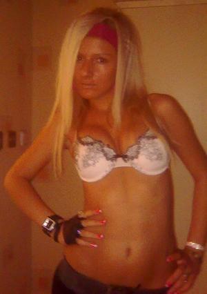 Jacklyn from Norwich, North Dakota is looking for adult webcam chat