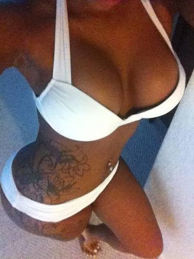 Jeanene from Patterson, Louisiana is looking for adult webcam chat