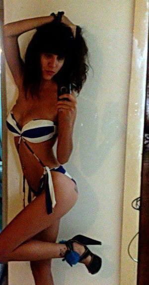 Vicenta from Belgium, Wisconsin is looking for adult webcam chat