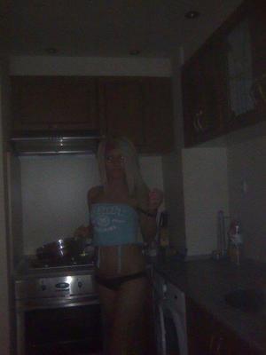 Hettie from Cogan Station, Pennsylvania is looking for adult webcam chat