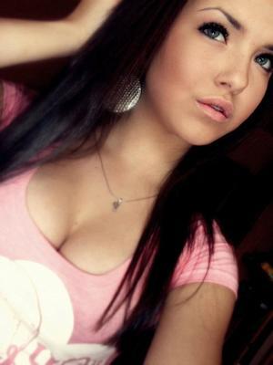 Corazon from Mcleansville, North Carolina is looking for adult webcam chat